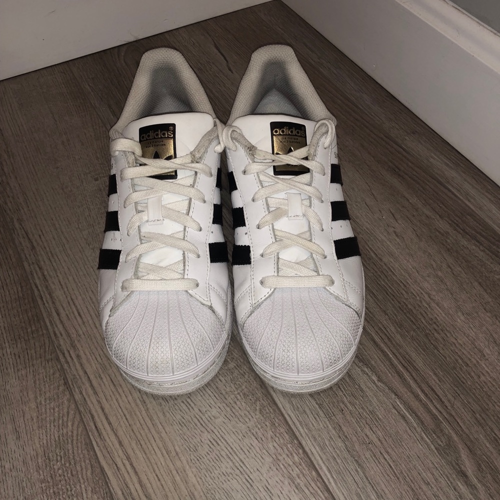 ADIDAS WOMEN’S SUPERSTAR - SIZE 8 - Picture 2 of 7